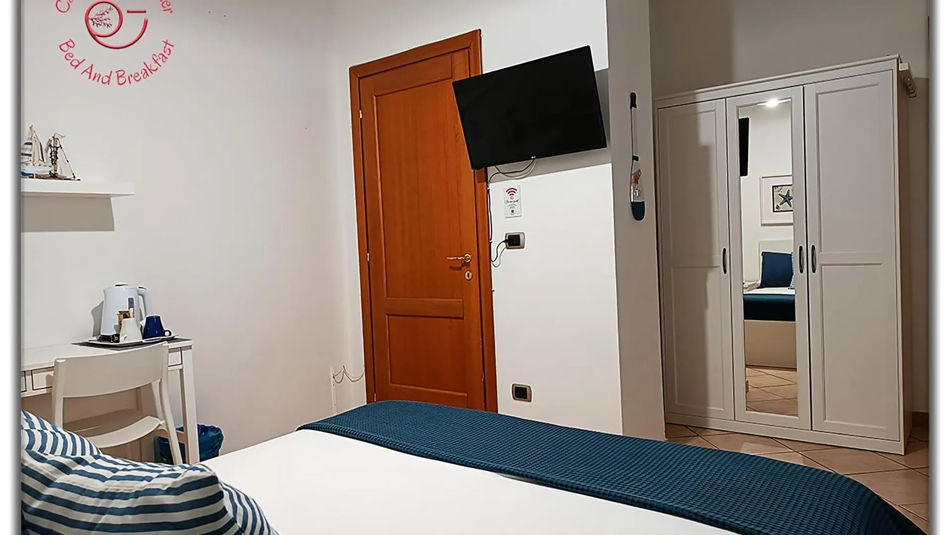 Casa Felicidad Alguer Bed & Breakfast 2*, Alghero Italy